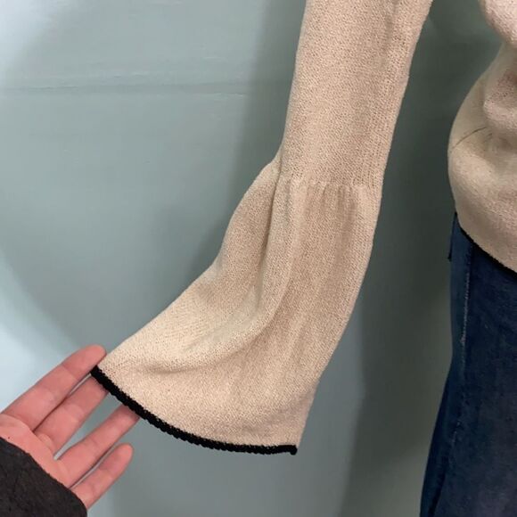 Lumiere Cream Fluted Wrist Fitted Sweater - Picture 2 of 4